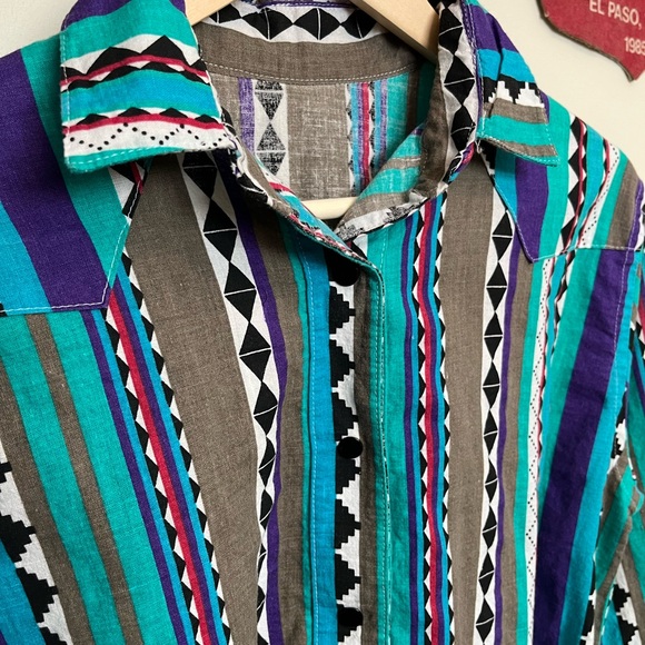 SOLD Vintage Western Shirt - Picture 2 of 3